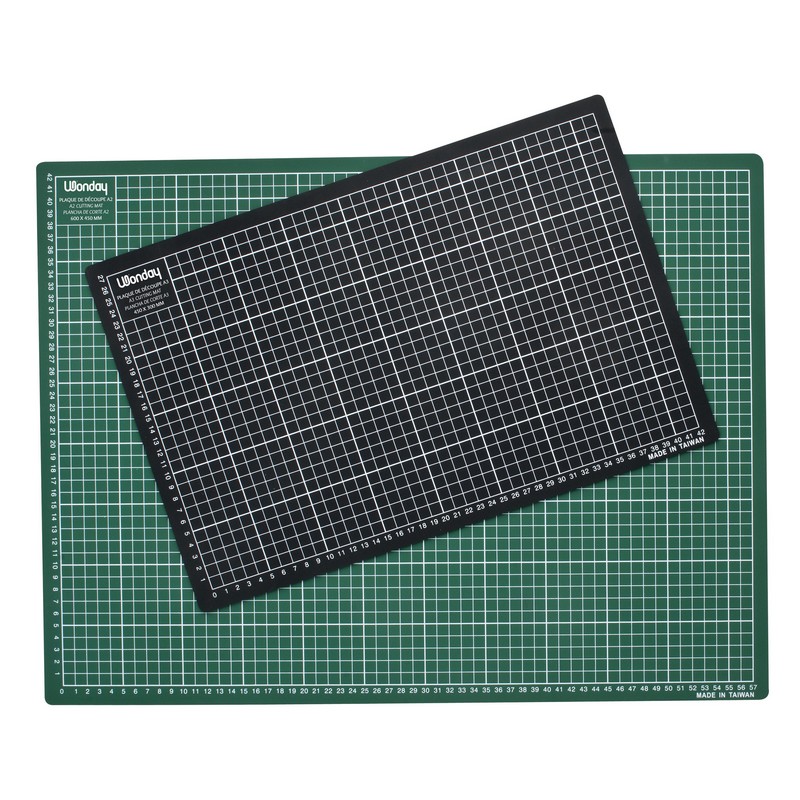 PLAQUE DE COUPE AUTO CICATRISANTE 900X600 PVC 5X5 WONDAY